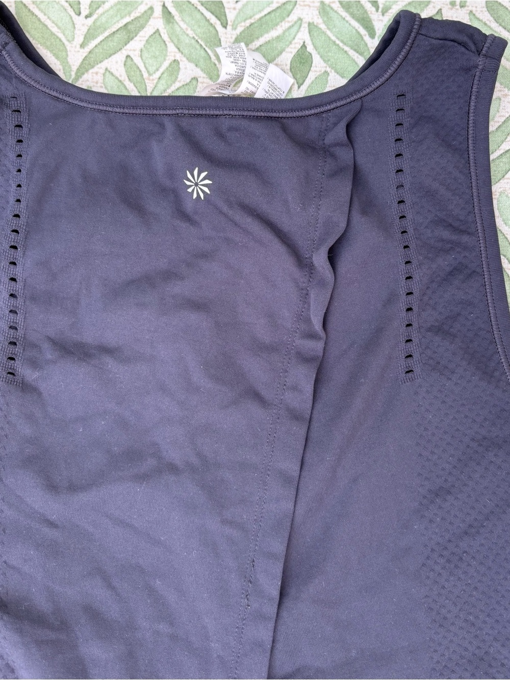 Athleta foothill tank - size medium - Picture 5 of 8